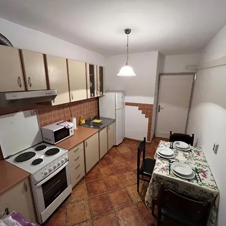 City Centre Positive Apartmen * Belgrado